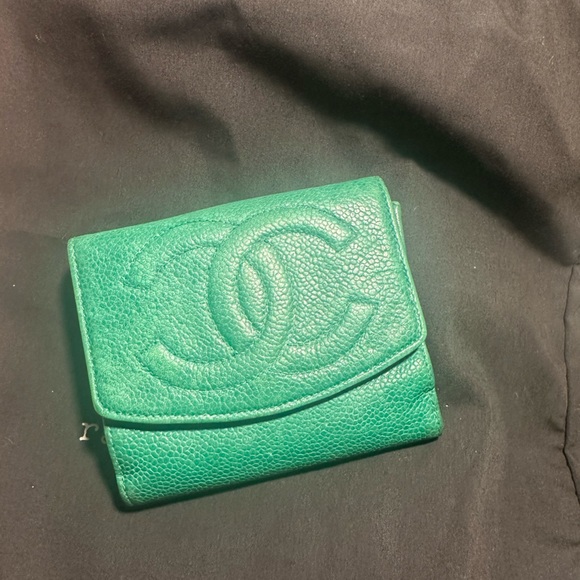 Chanel Caviar Timeless Wallet - rare green color - Picture 3 of 6